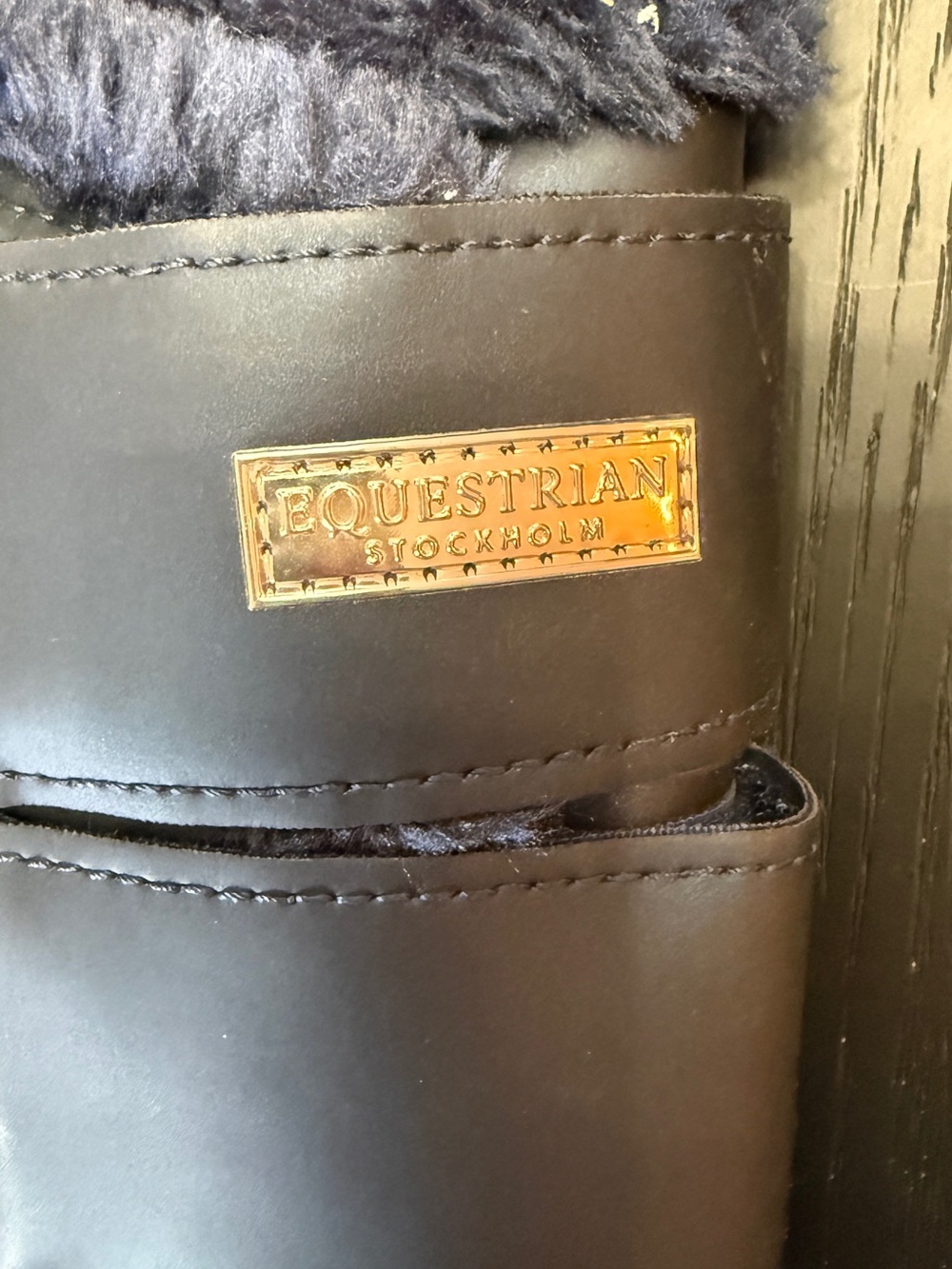 Equestrian Stockholm Lagoon Blush Faux Fur Brushing Boots Like New, Size Large - Picture 3 of 5
